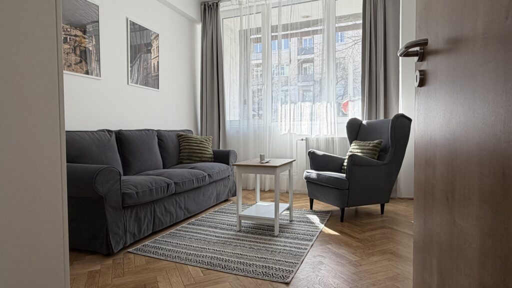 Kellemes hangulatú terápiás szoba a Merengő Pszichológiai Terápiás Rendelőben